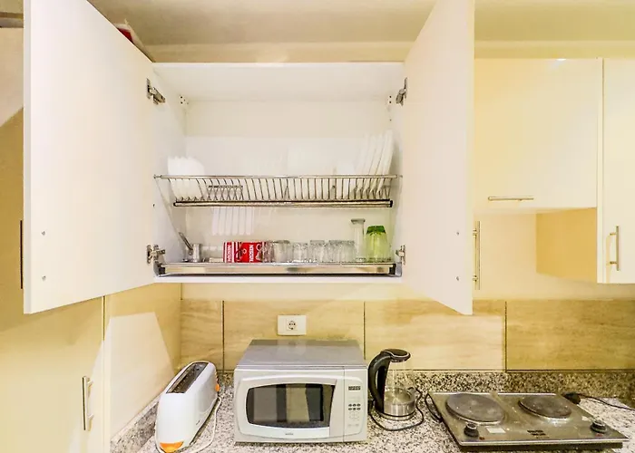 Apartmanhotel At Aldau Heights 3*